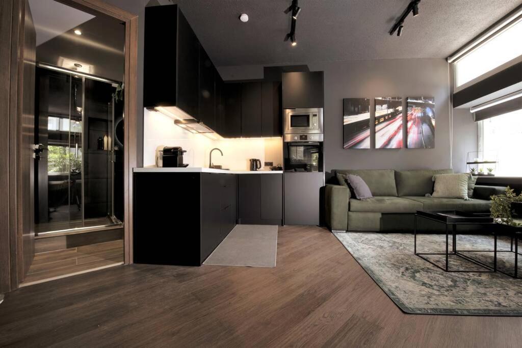 Athens - Plaka, 3, Kydathinaion Str. 외부 사진